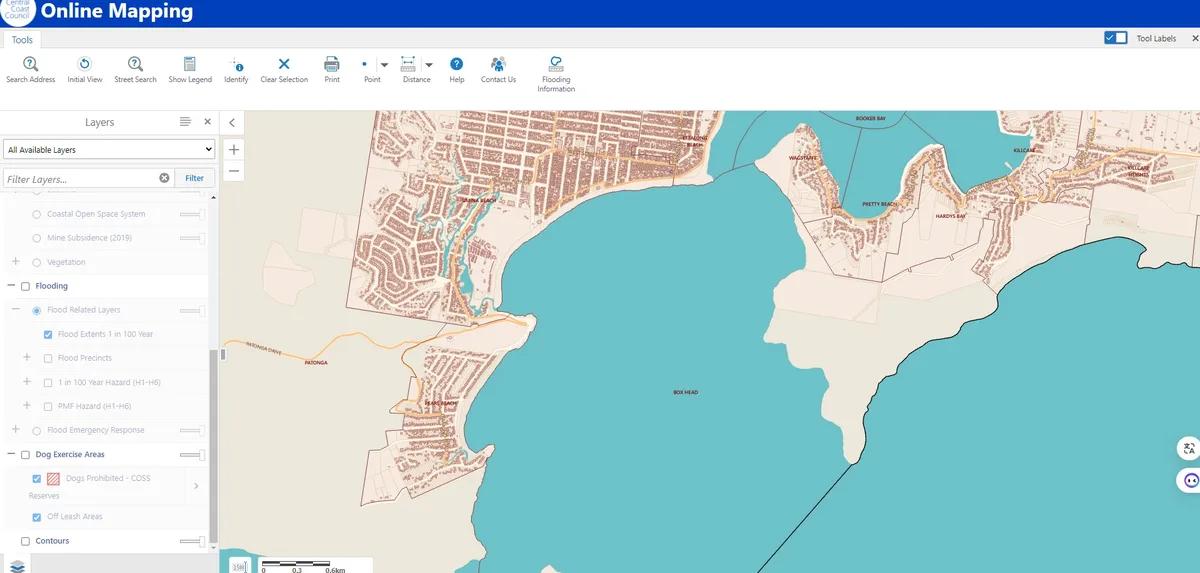 Online map zoomed into the Pretty Beach and Hardys Bay coastline